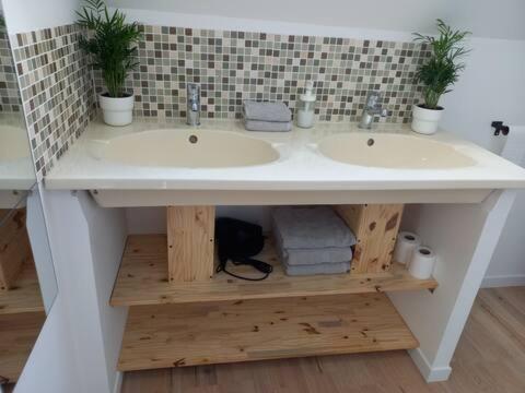Agreable Maison De Ville Au Calme Selles-sur-Cher Ngoại thất bức ảnh